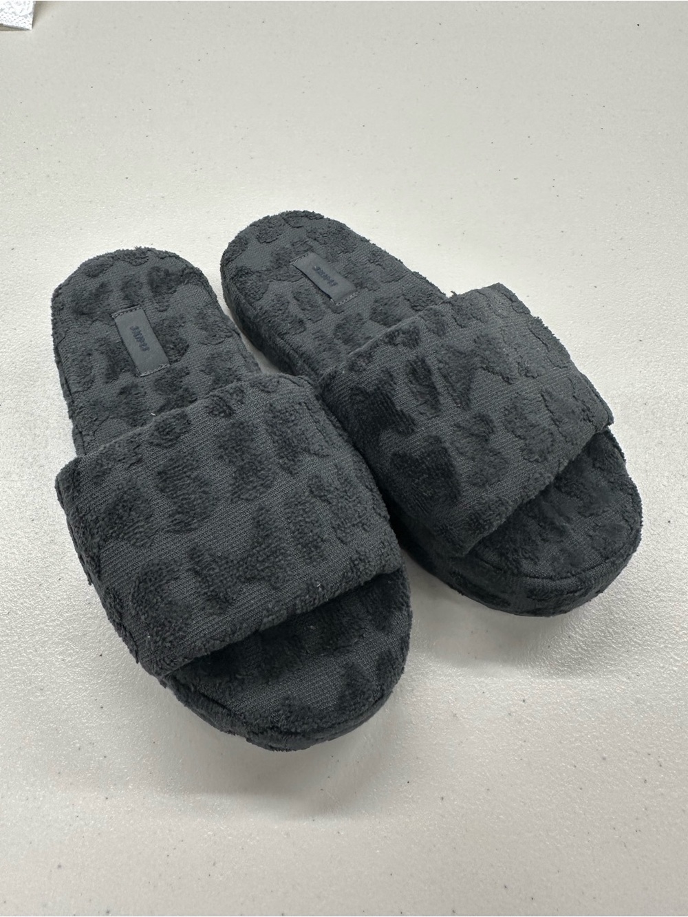Skims Spa Terry Slippers- Black size 39 new without tags